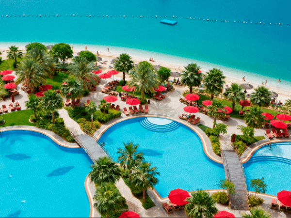 Khalidiya Palace Rayhaan, 5 estrellas y un destino: Abu Dhabi.