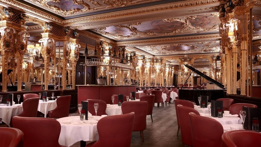 imagen 5 de El mejor Afternoon Tea tradicional se sirve en el Hotel Café Royal de Londres y se aromatiza con Diptyque.