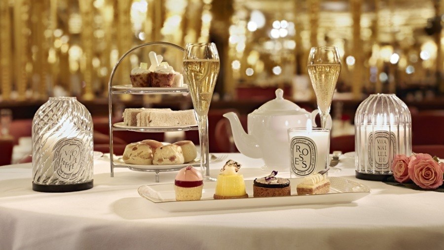 imagen 2 de El mejor Afternoon Tea tradicional se sirve en el Hotel Café Royal de Londres y se aromatiza con Diptyque.
