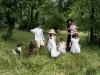 Los niños Dior se van al campo en primavera.