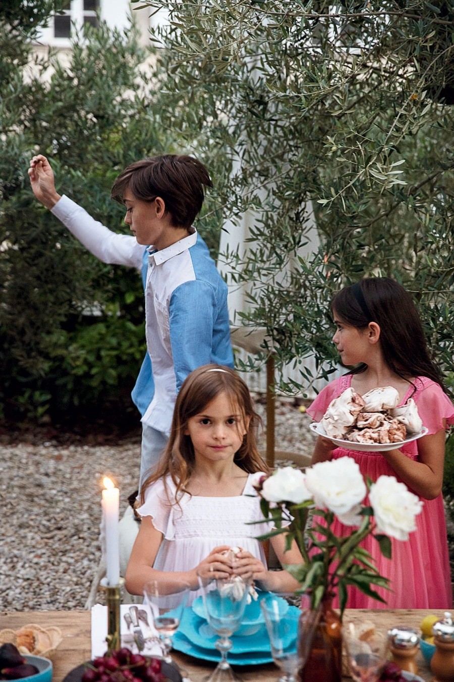 imagen 6 de Los niños Dior se van al campo en primavera.