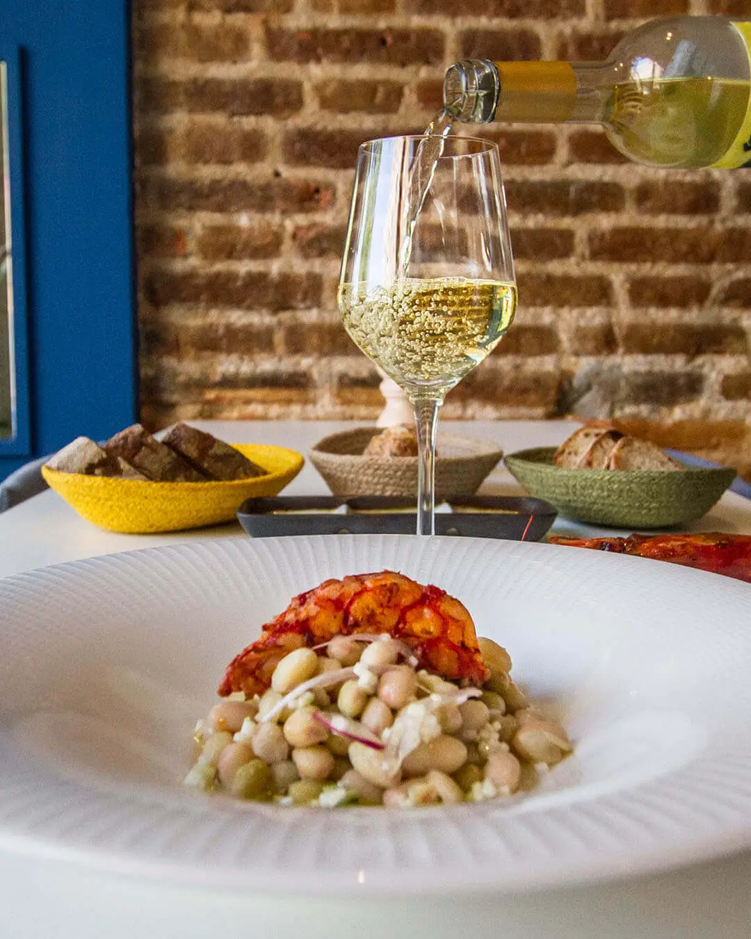 imagen 2 de Sargo, un restaurante para comerte el mar en Madrid.