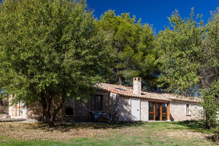 imagen 2 de Finca El Cercado: una casa con muralla en el corazón de Palencia.