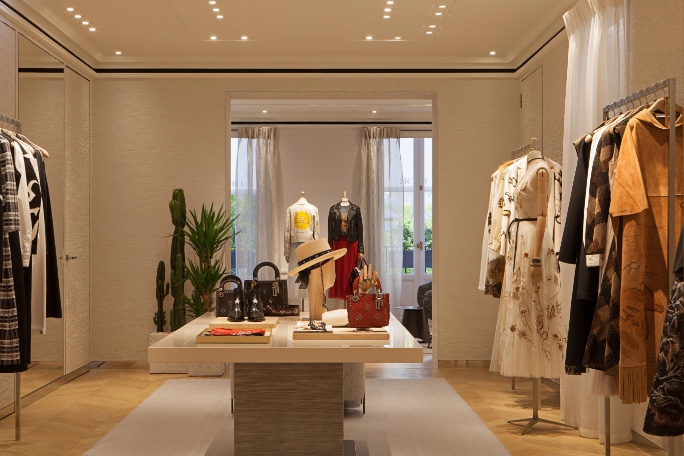 imagen 6 de Ya puedes visitar la nueva boutique Dior en Madrid.