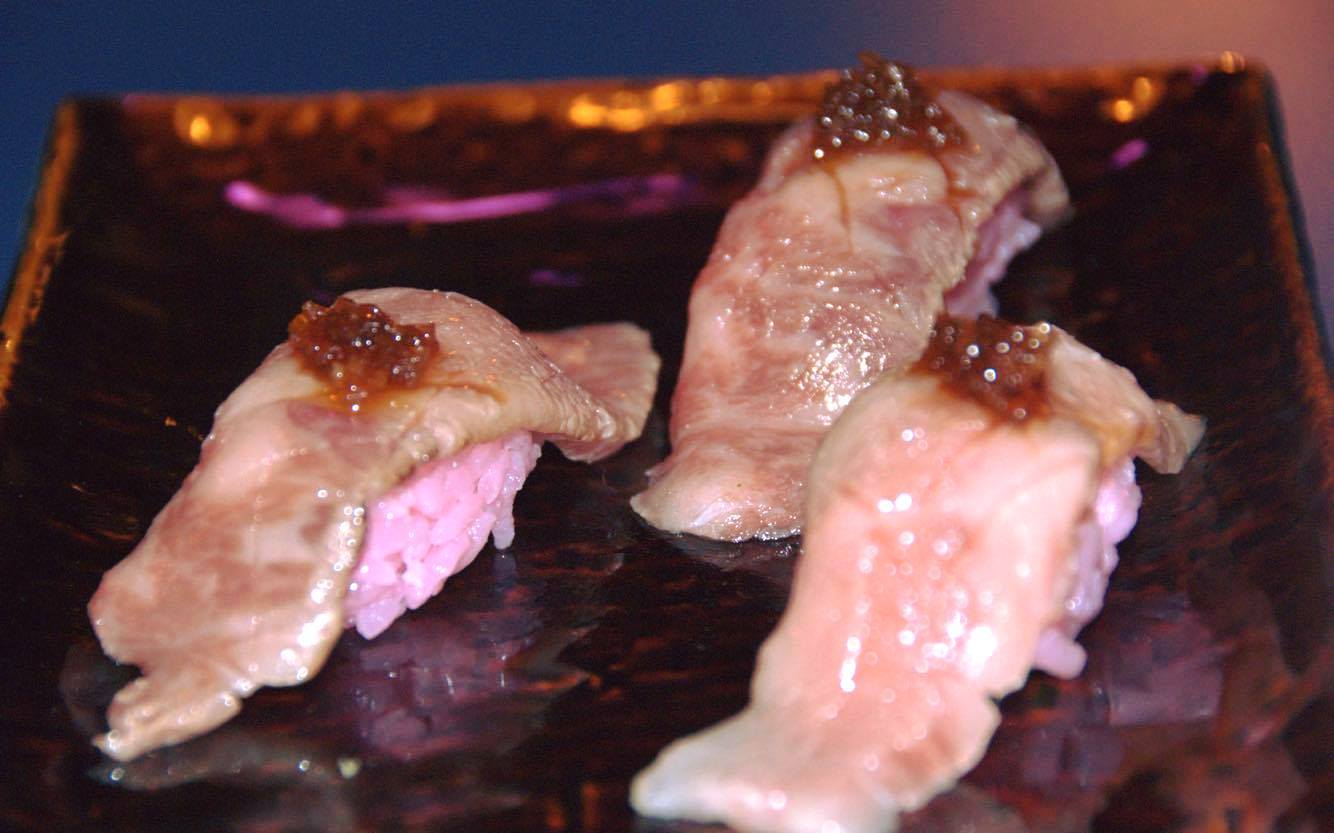 imagen 3 de Abre Sinatra Ya, el único restaurante con carne de Kobe certificada en España.