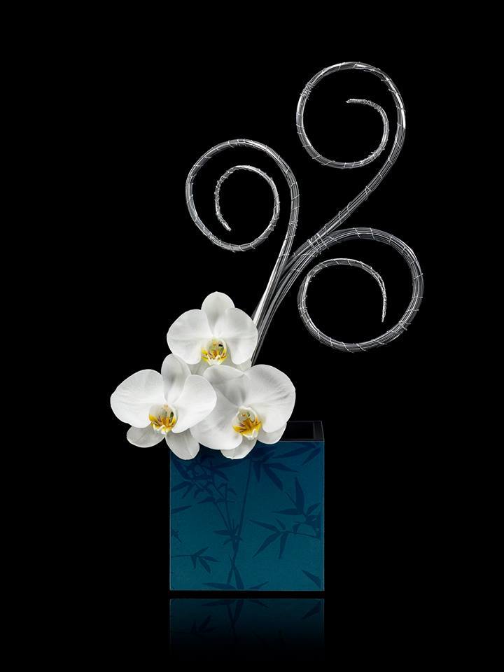 imagen 3 de Armani Fiori o la belleza decorativa y vanguardista de las flores.