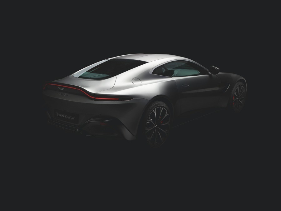 imagen 5 de El nuevo Aston Martin Vantage: arte y motor según Rankin.