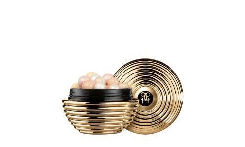 imagen 4 de Échate la Navidad a la cara con el maquillaje dorado de Guerlain.