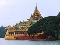 El lago Kandawgyi, un imprescindible en Myanmar.