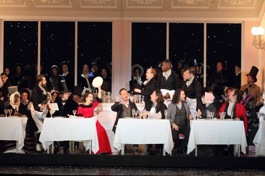 imagen 18 de La melancolía de La Bohème anuncia la Navidad en el Teatro Real.