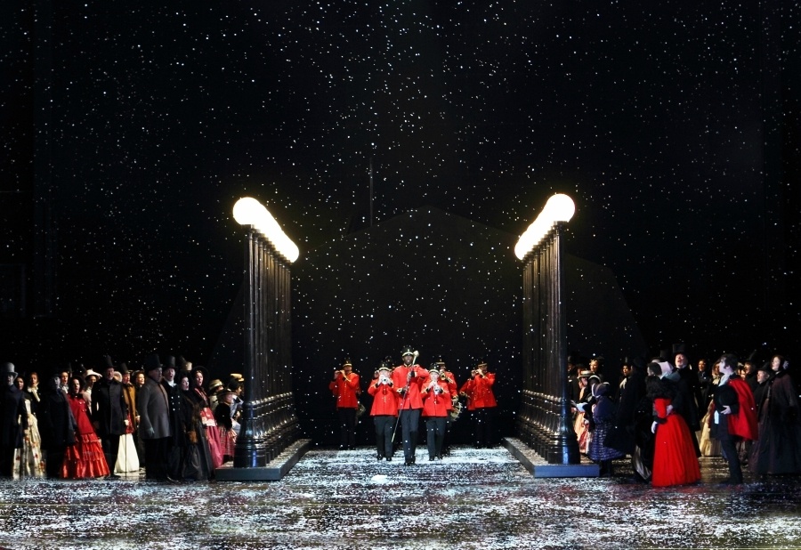 imagen 19 de La melancolía de La Bohème anuncia la Navidad en el Teatro Real.