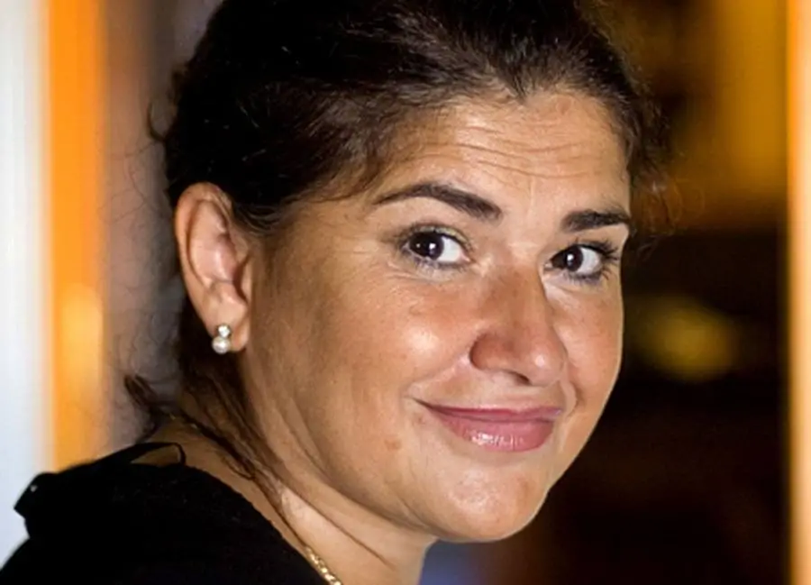 A veces, no sé, me siento como una pieza de un rompecabezas que apareció por equivocación en la caja que no le correspondía.