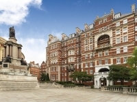 Un apartamento londinense y victoriano para los amantes de la historia y la arqueología.