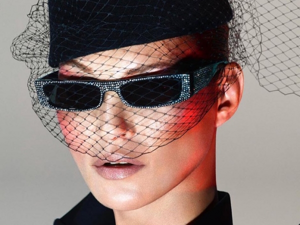 Alain Mikli x Alexandre Vauthier sunglasses o cómo ocultar los ojos de Kate Moss. 4