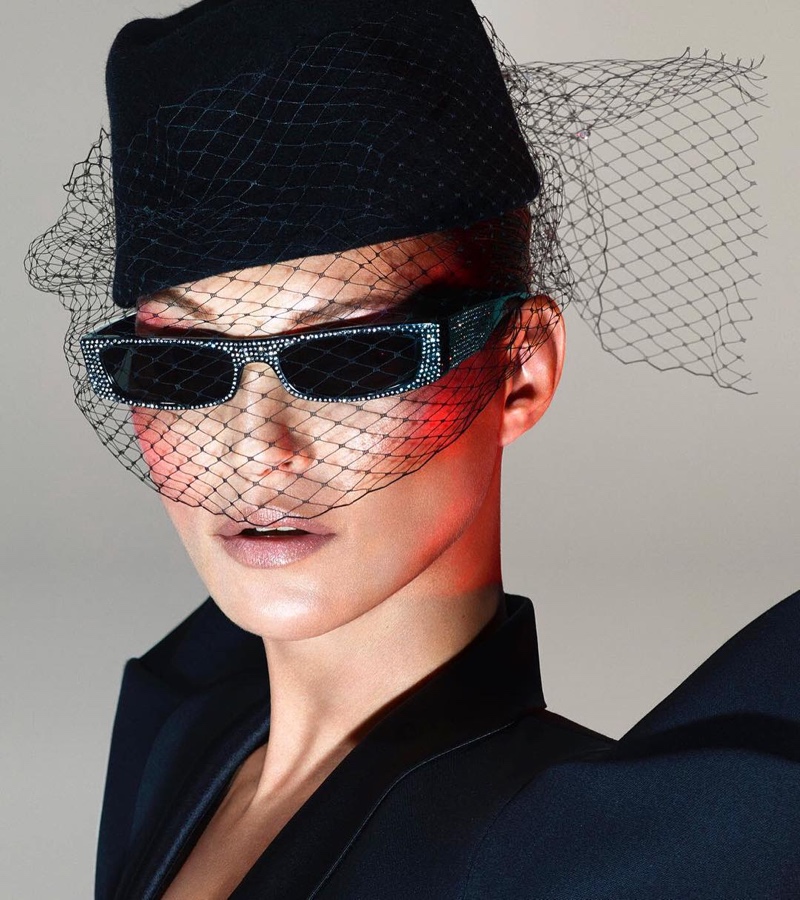 imagen 1 de Alain Mikli x Alexandre Vauthier sunglasses o cómo ocultar los ojos de Kate Moss.