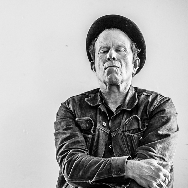 imagen 6 de El hombre de la voz rota, Tom Waits, reedita sus primeros discos.