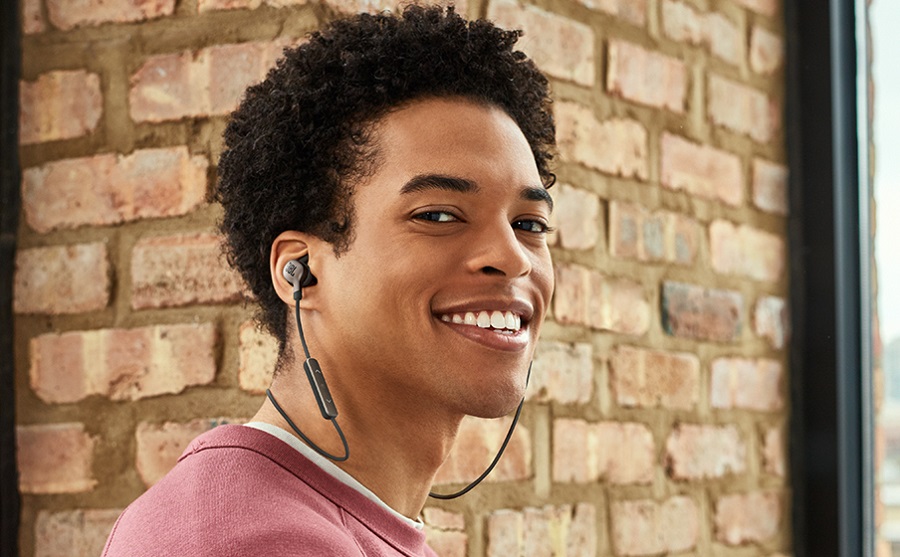 imagen 6 de JBL presenta sus nuevos auriculares con asistente virtual.