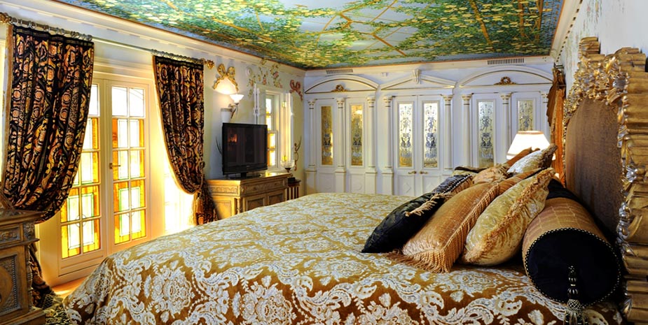 imagen 7 de La casa de Gianni Versace es el hotel más barroco de Miami.