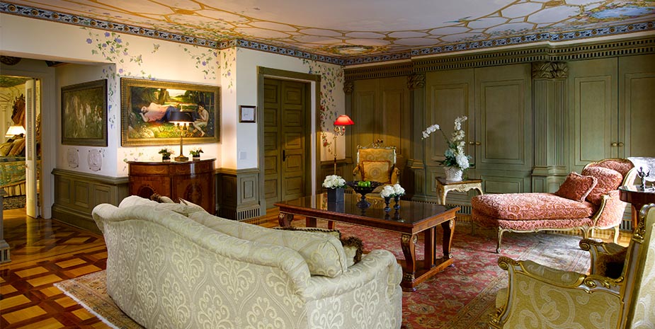 imagen 15 de La casa de Gianni Versace es el hotel más barroco de Miami.