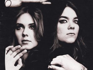 Misterioso (y bonito) nuevo video del dúo sueco First Aid Kit.