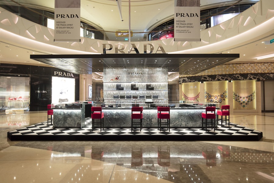 imagen 3 de Prada Spirit, la boutique efímera más bella del mundo está en Macao.