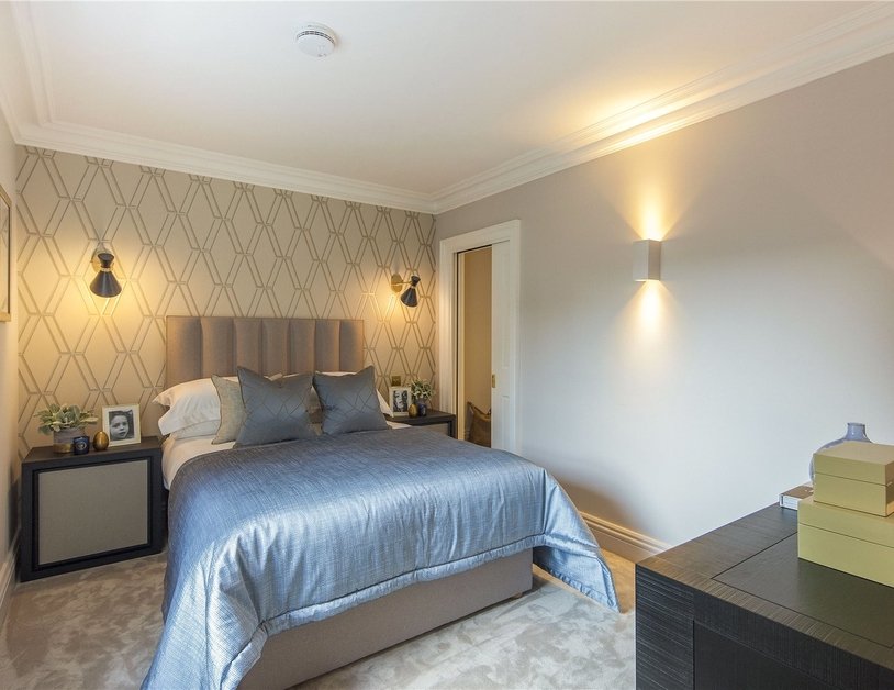 imagen 3 de Un apartamento con vestidor a un paso de Hyde Park, el West End, la City y Canary Wharf.