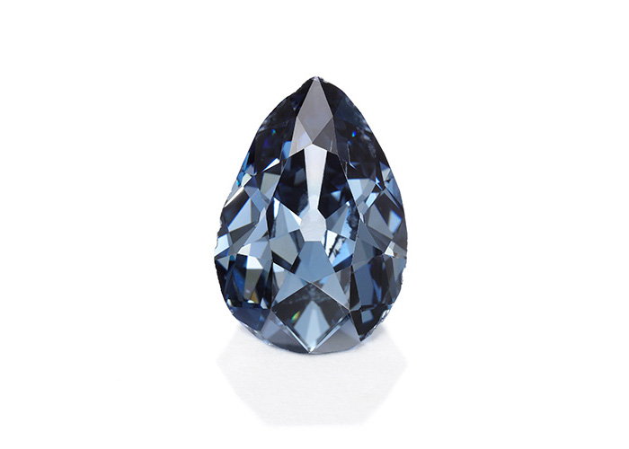 imagen 2 de A subasta el diamante azul con el que Felipe V coronó a Isabel de Farnesio.