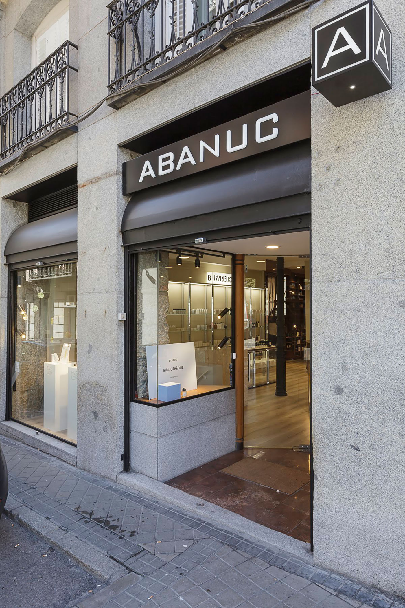 imagen 13 de ABANUC, lo mejor de la perfumería nicho en el centro de Madrid.
