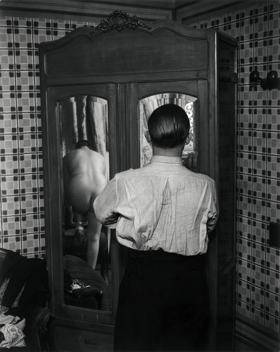 imagen 12 de Brassaï: el fotógrafo de los tugurios parisinos de los años 30.