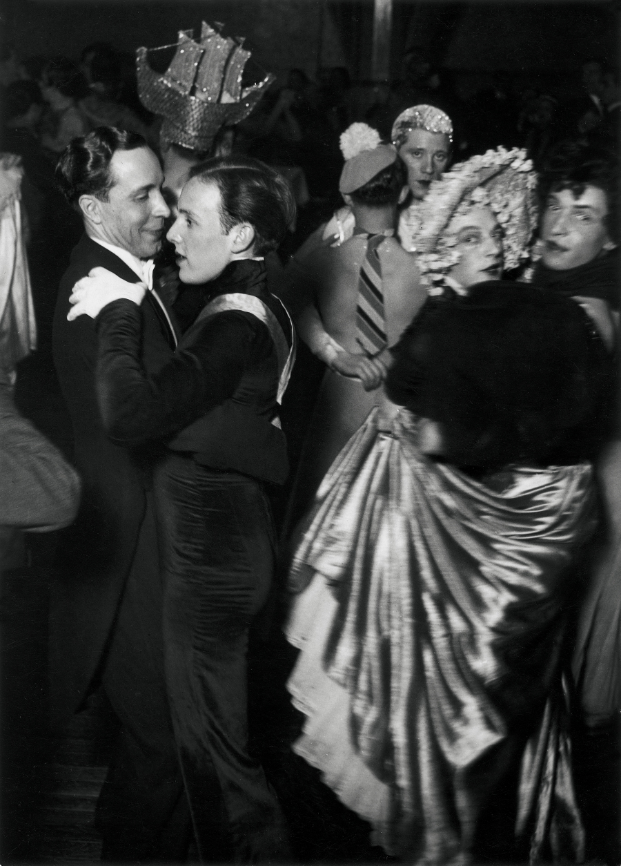 imagen 6 de Brassaï: el fotógrafo de los tugurios parisinos de los años 30.