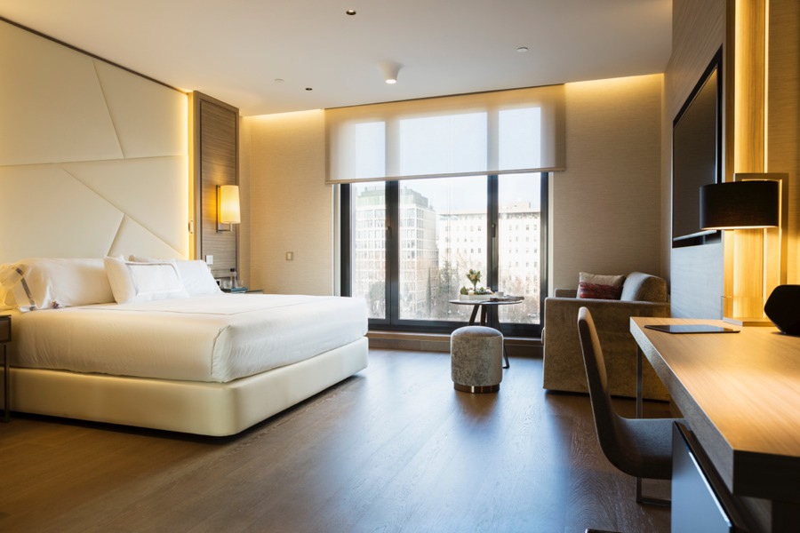 imagen 3 de Hotel VP Plaza España Design, 5 estrellas de lujo y diseño en el corazón de Madrid.