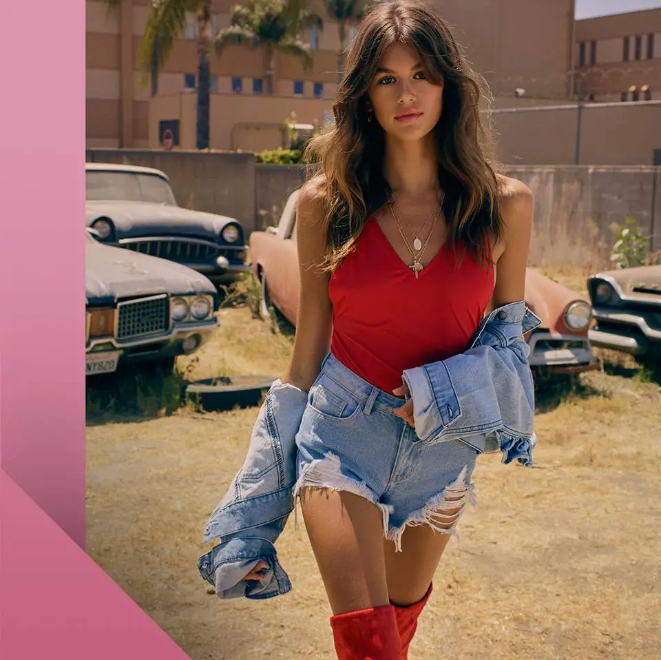 imagen 8 de Kaia y Bella visten Penshoppe.