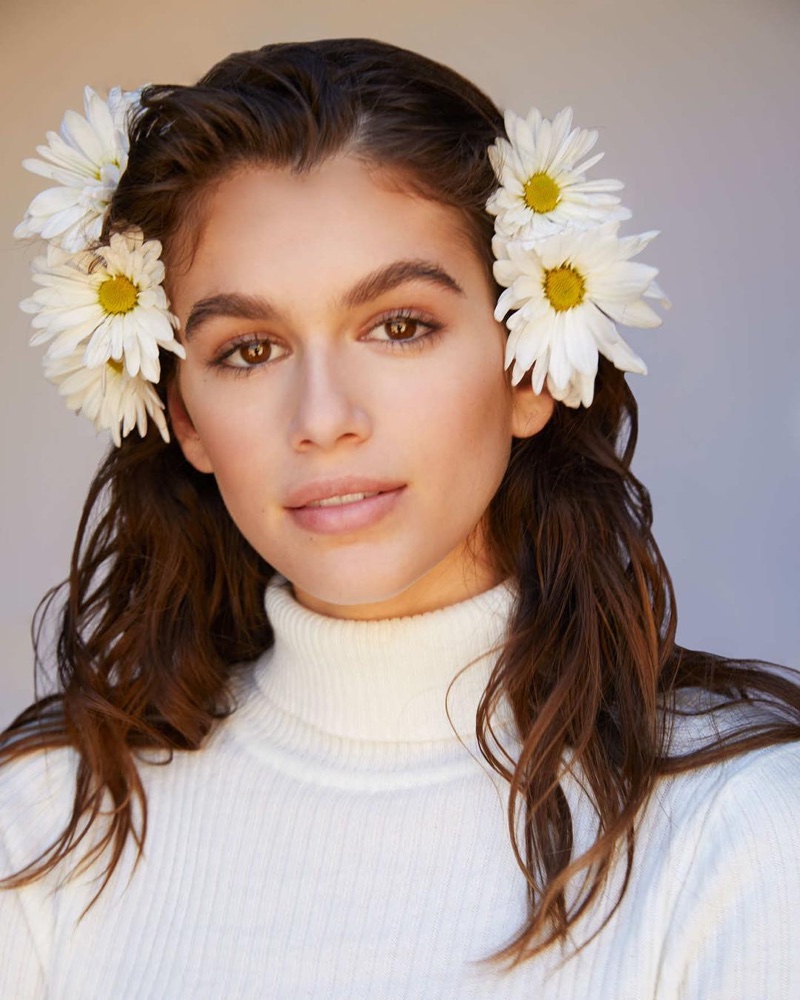 imagen 1 de Marc Jacobs estrena amor y fragancia, Daisy Love con Kaia Gerber.