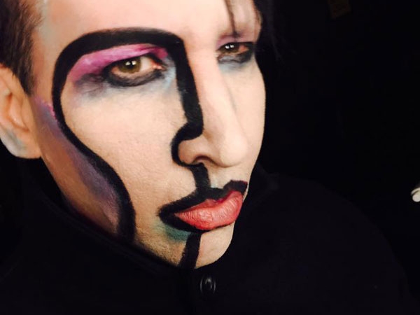 Marilyn Manson tan siniestro e inquietante como siempre.