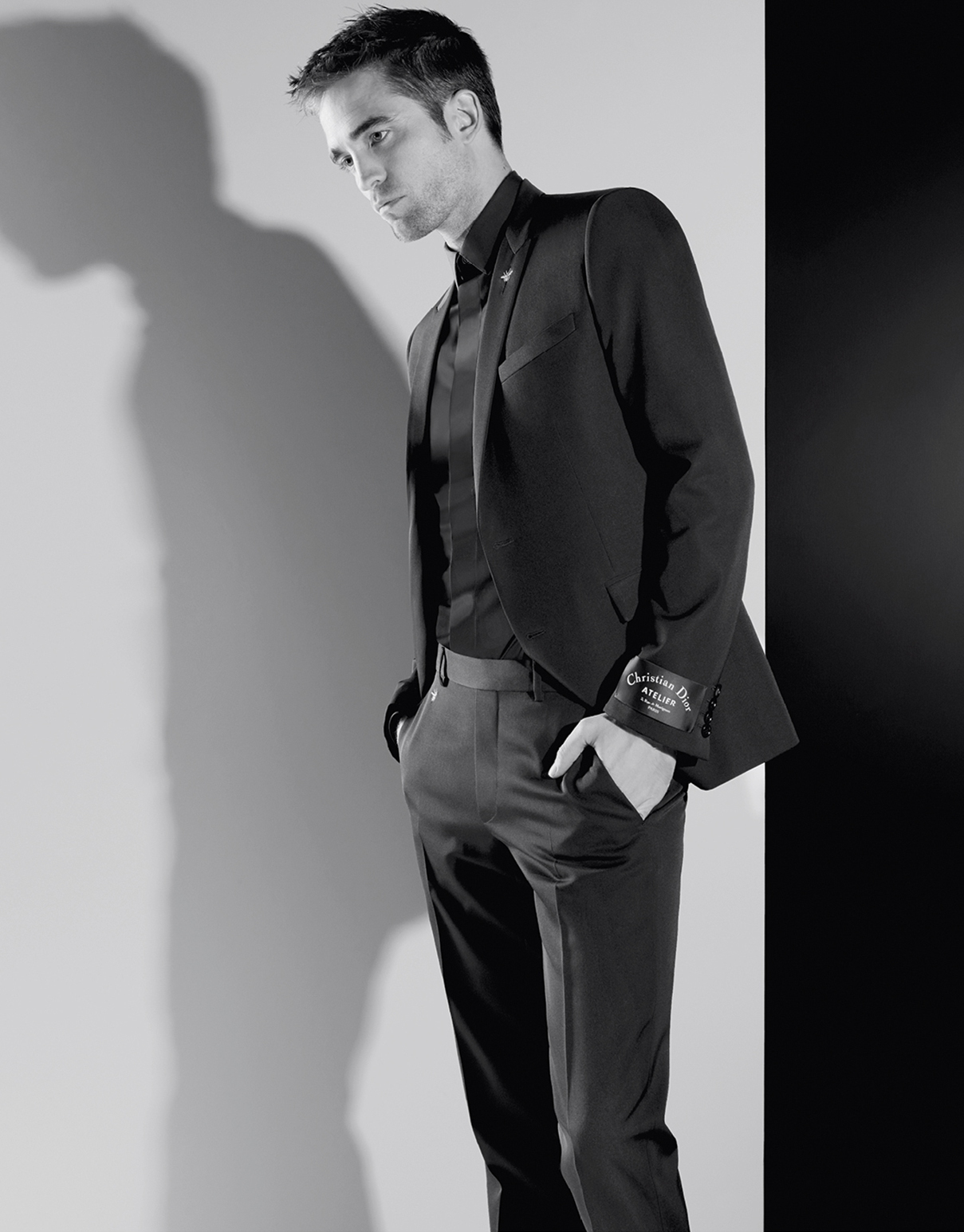 imagen 2 de Robert Pattinson se viste de Dior Homme a ojos de Karl Lagerfeld.