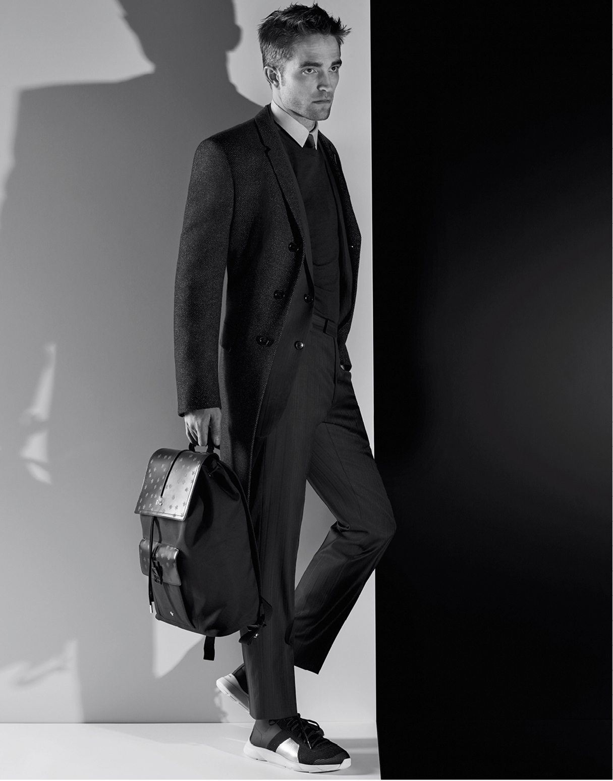 imagen 5 de Robert Pattinson se viste de Dior Homme a ojos de Karl Lagerfeld.