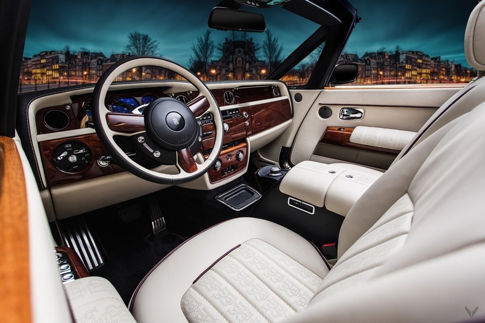 imagen 5 de Vilner Design celebra el décimo cumpleaños del Rolls-Royce Phantom Drophead Coupé vistiéndolo de etiqueta.