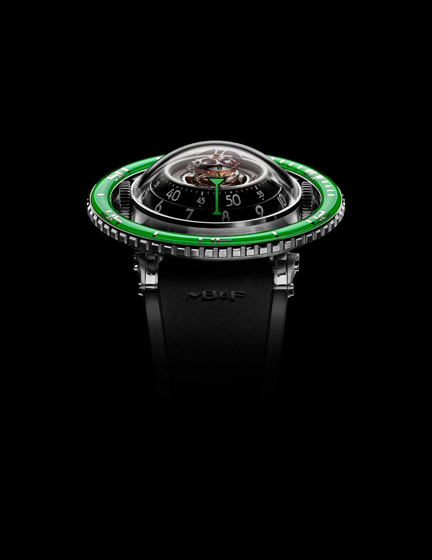 imagen 3 de Nuevo reloj Horological Machine Nº7 Aquapod de MB&F: una medusa… verde.