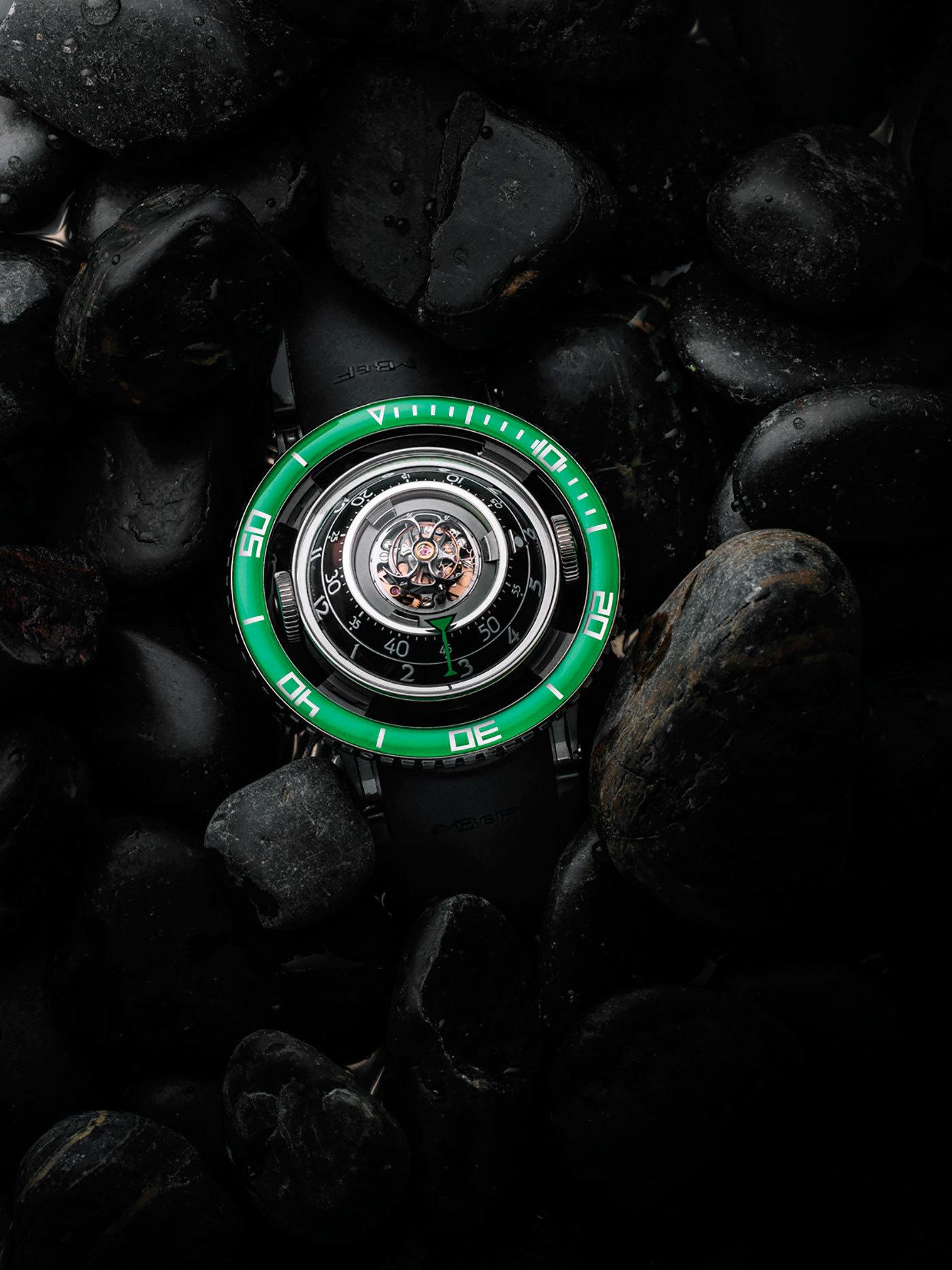 imagen 4 de Nuevo reloj Horological Machine Nº7 Aquapod de MB&F: una medusa… verde.
