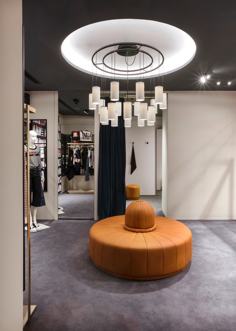 imagen 4 de Madrid inaugura su primera boutique de Sonia Rykiel.
