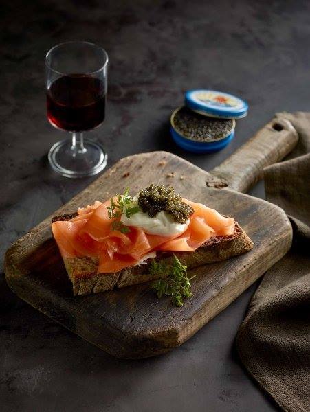 imagen 3 de Petrossian inaugura el mejor resturante francés para comer caviar.