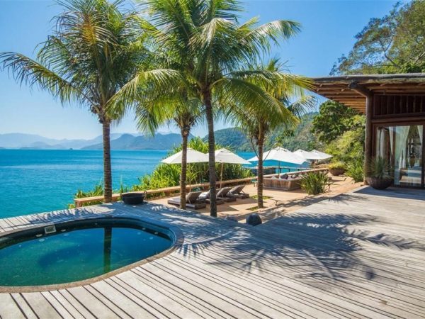 ¿Quieres comprarte una isla privada en Brasil?
