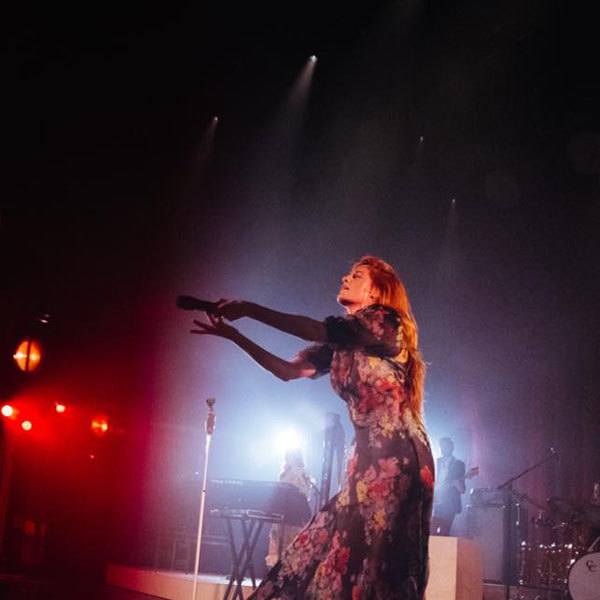 imagen 4 de Resuena de nuevo la impresionante música de Florence + The Machine.