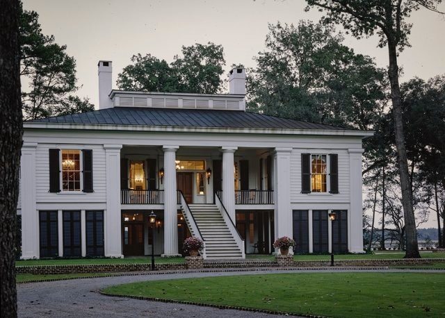 imagen 3 de Ben Affleck vende su inmensa mansión en una isla privada de Georgia.