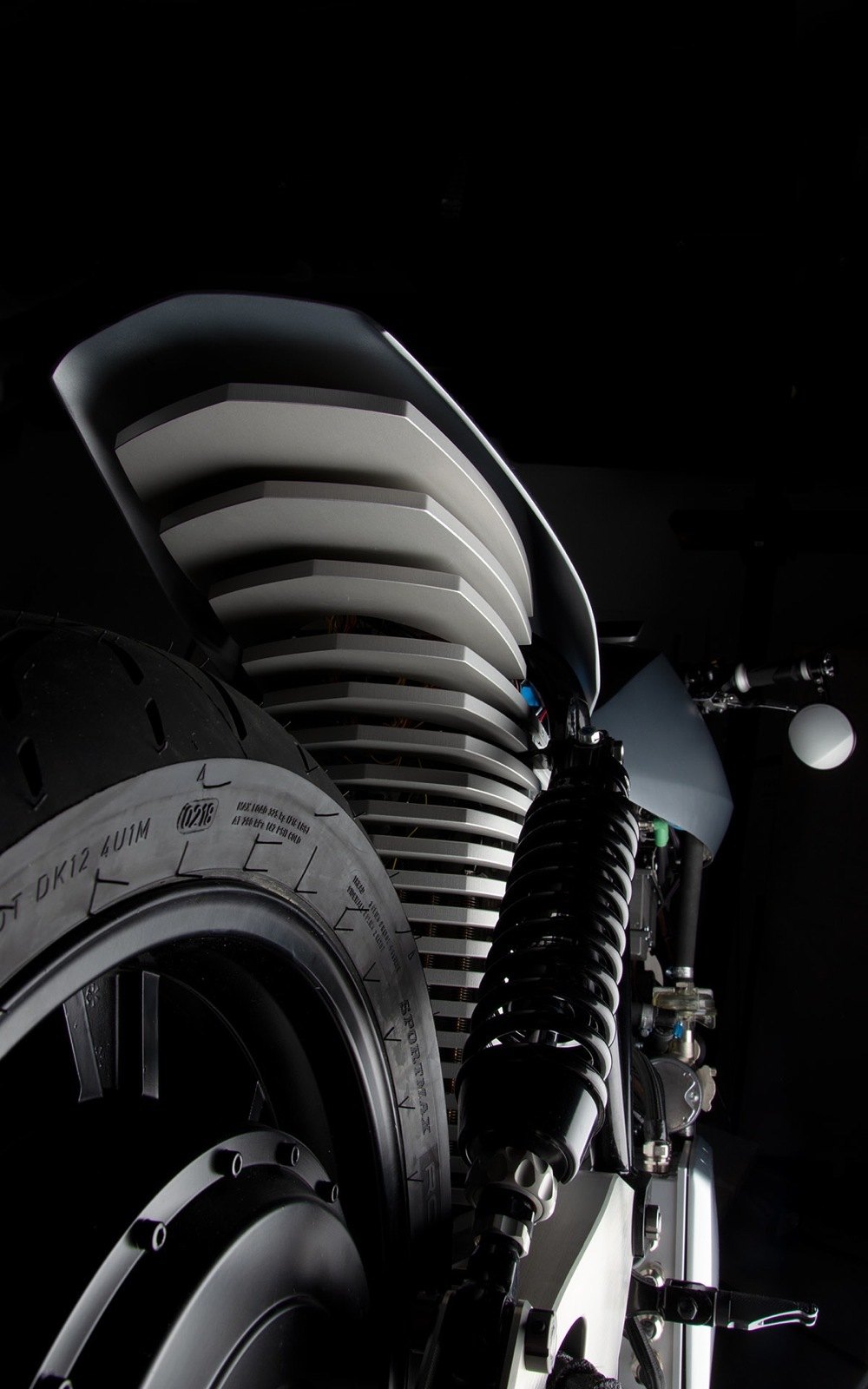 imagen 7 de Ethec, el imponente aspecto de lo más moderno en motocicletas eléctricas.