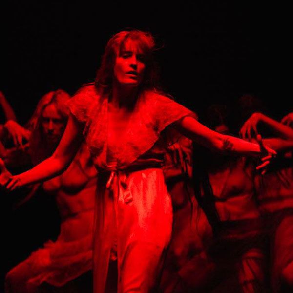 imagen 1 de Florence And The Machine adelanta una nueva canción de su nuevo disco.