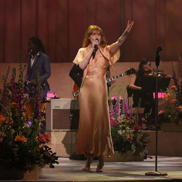 imagen 3 de Florence And The Machine adelanta una nueva canción de su nuevo disco.