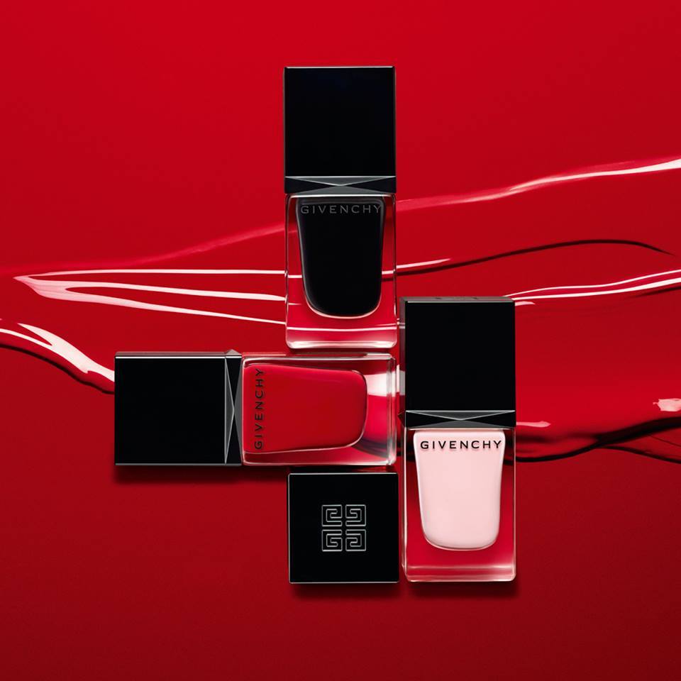 imagen 5 de Givenchy nos incita a presumir en rojo carmín con Le Rouge Liquide.