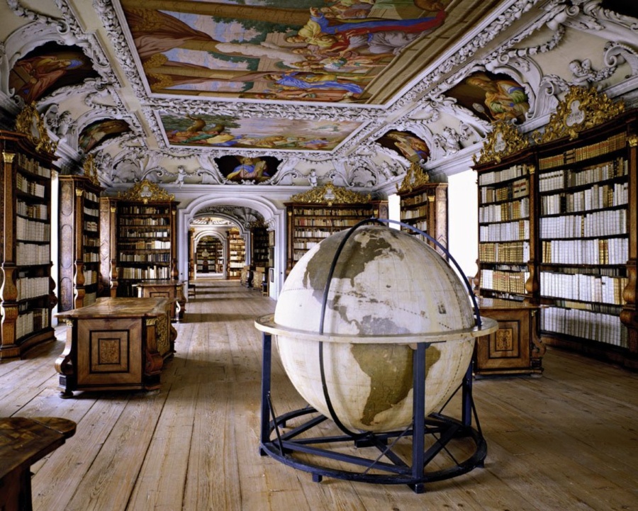 imagen 8 de Las bibliotecas más bellas del mundo según Massimo Listri.