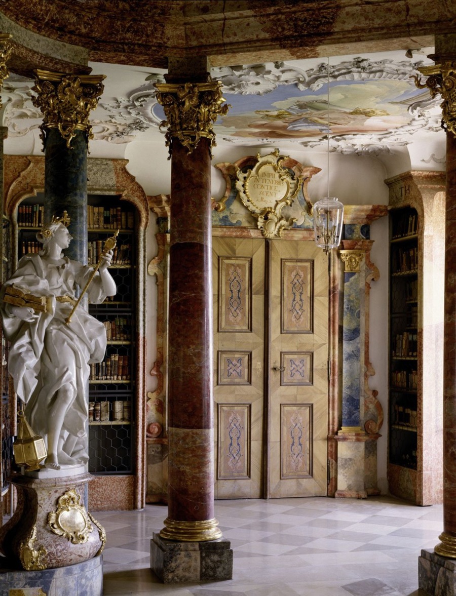 imagen 3 de Las bibliotecas más bellas del mundo según Massimo Listri.